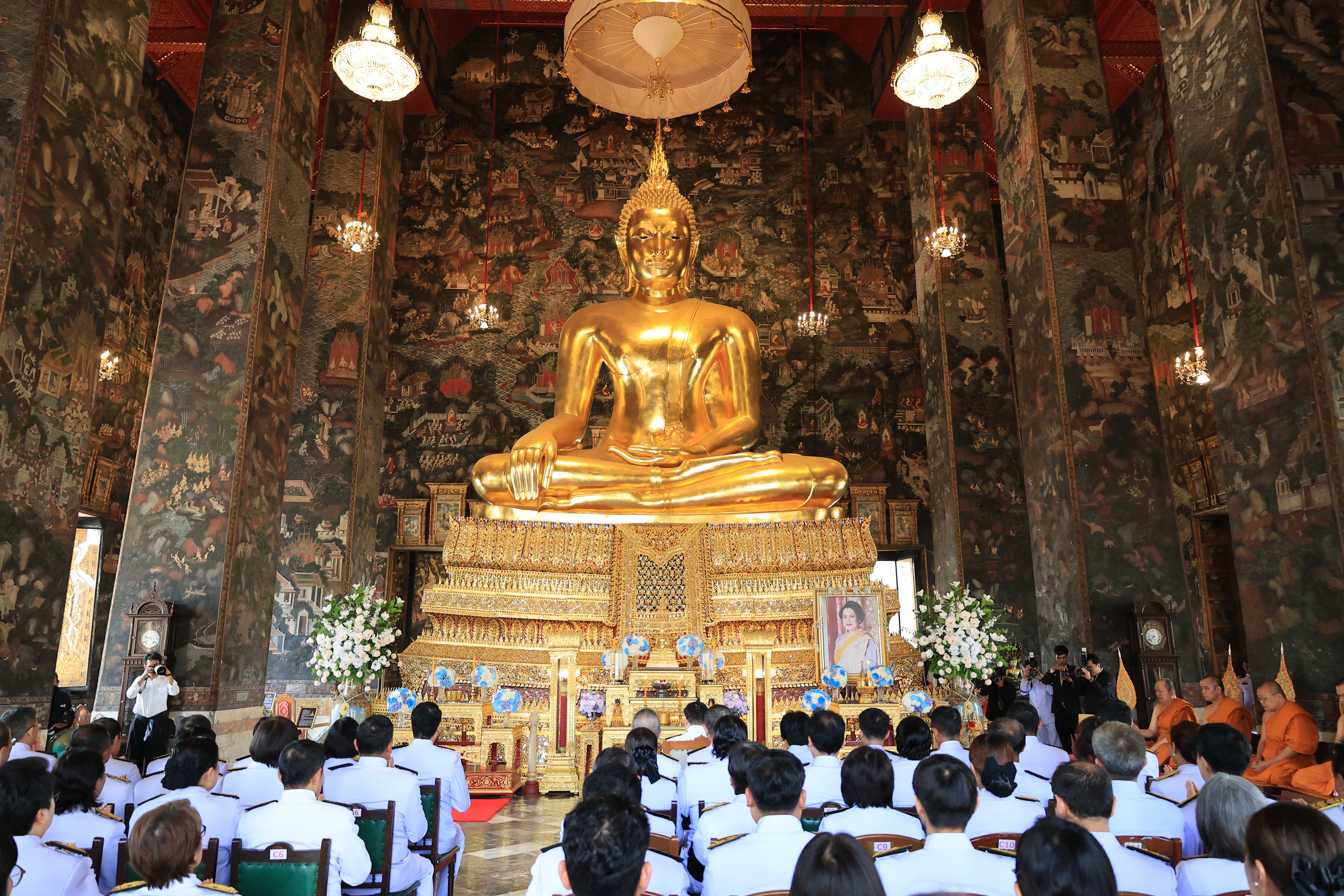 title - ส.ป.ก. ร่วมพิธีสวดพระพุทธมนต์ถวายเป็นพระราชกุศล เนื่องในวันคล้ายวันสวรรคตสมเด็จพระนางเจ้าสิริกิติ์ พระบรมราชินีนาถ พระบรมราชชนนีพันปีหลวง 24 ตุลาคม 2569
